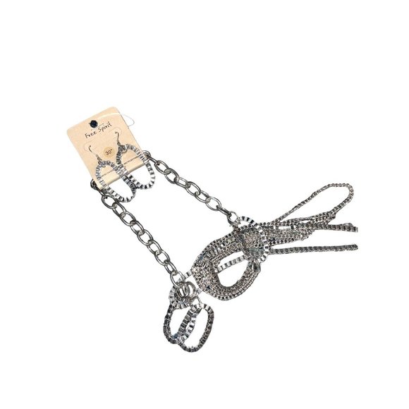 Free Spirit Earring & Necklace Set Silver Tone Lead Free Boho Gothic NEW on Card - Picture 1 of 3